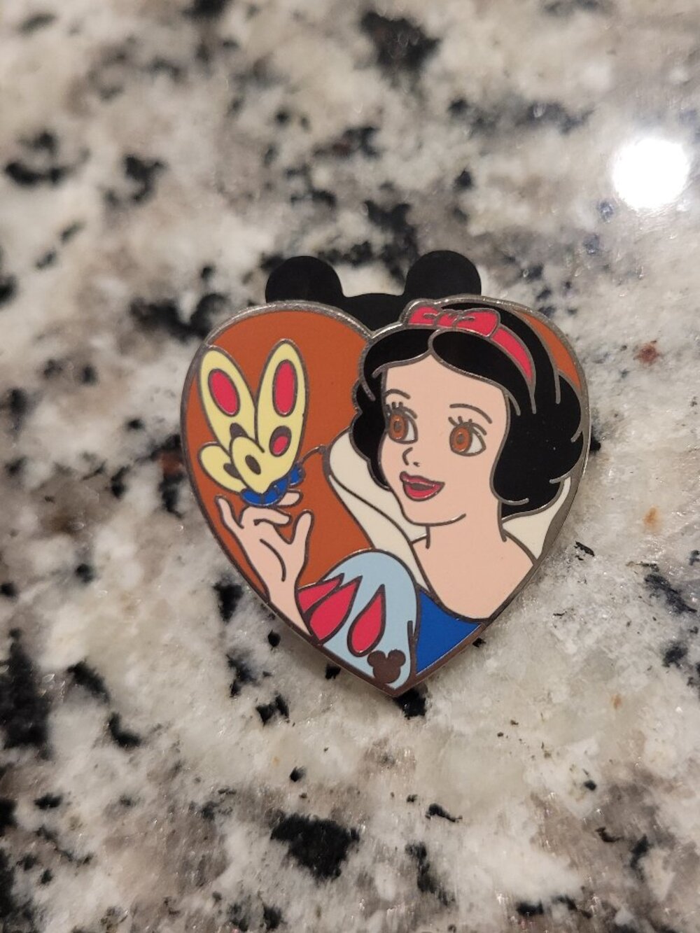 Disney Snow White Hidden Mickey Official Trading Pin 5 of 5